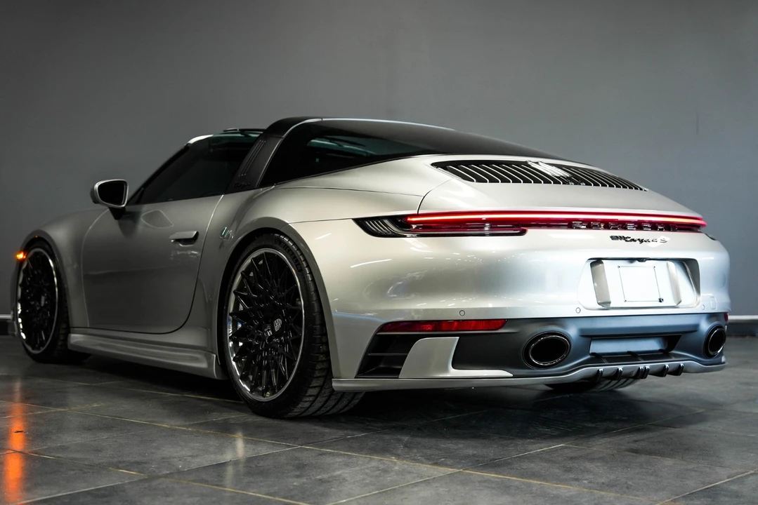 2024 Porsche 992 Targa 4 & 4S - Image 7 of 18