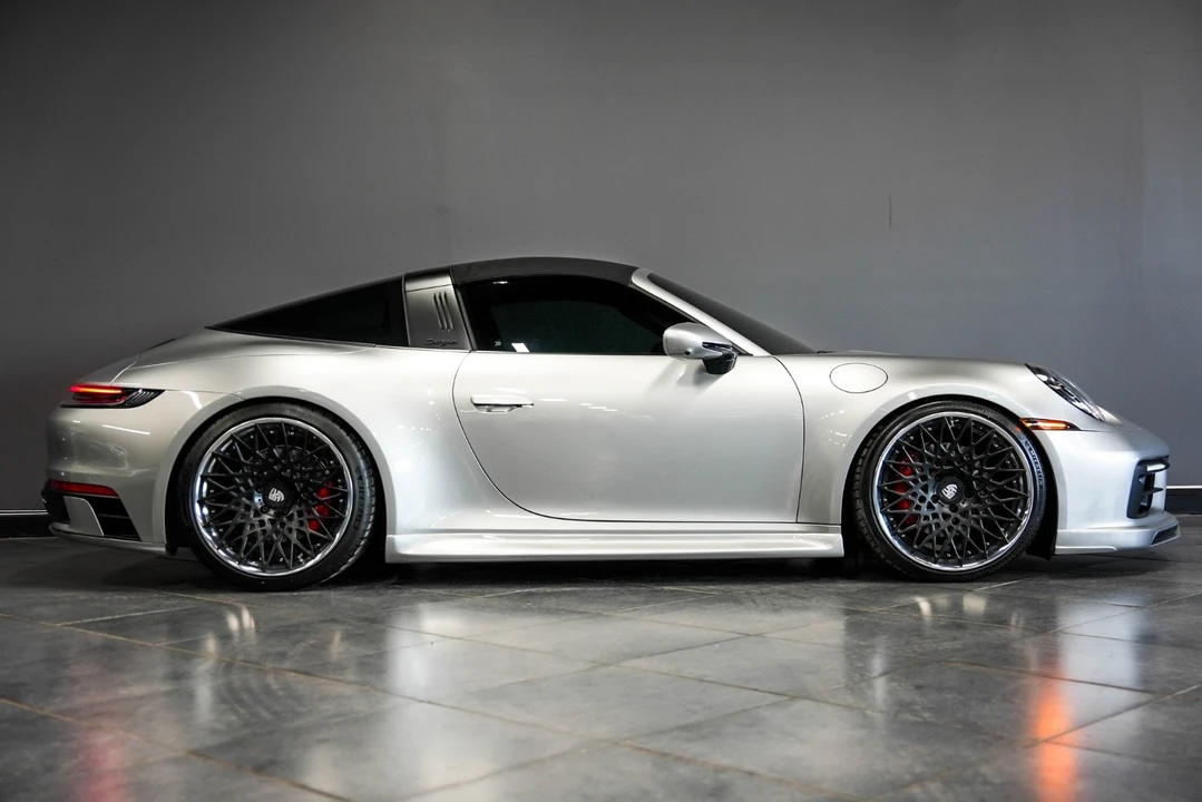 2024 Porsche 992 Targa 4 & 4S - Image 4 of 18