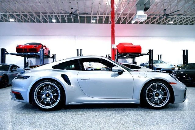2024 Porsche - Image 11 of 12