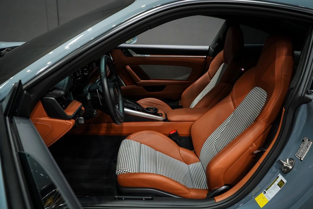 2024 Porsche 992 Turbo S - Image 27 of 31