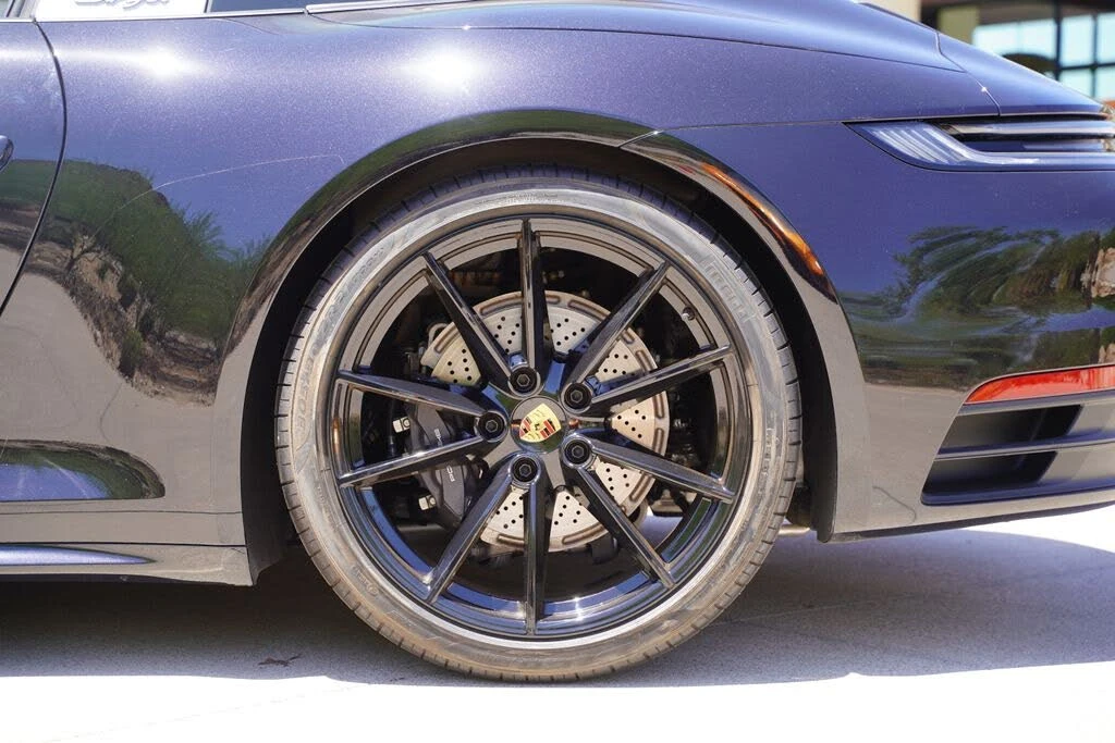 2024 Porsche 992 Targa 4 & 4S - Image 10 of 31