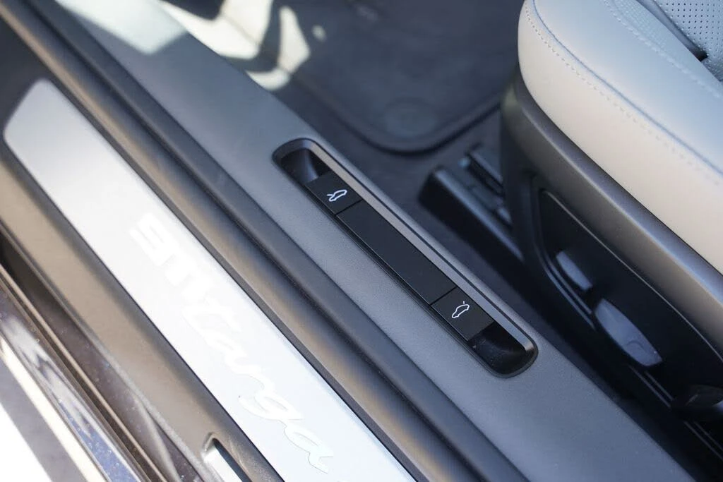 2024 Porsche 992 Targa 4 & 4S - Image 28 of 31