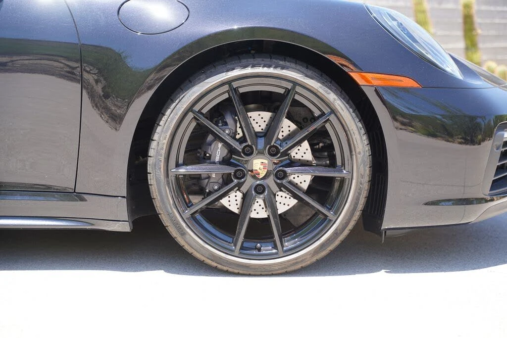 2024 Porsche 992 Targa 4 & 4S - Image 16 of 31
