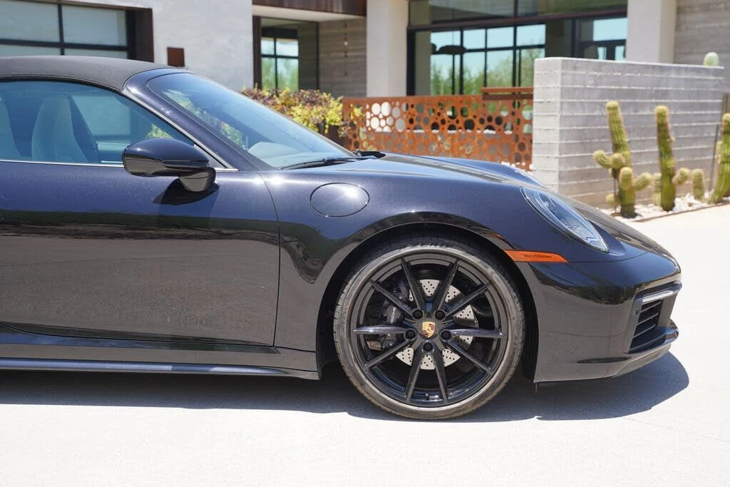 2024 Porsche 992 Targa 4 & 4S - Image 14 of 31