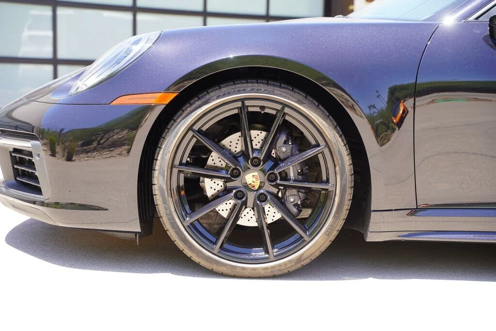 2024 Porsche 992 Targa 4 & 4S - Image 9 of 31