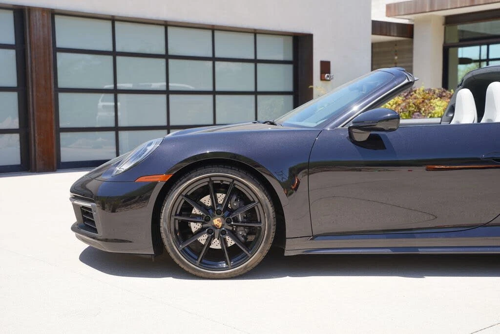 2024 Porsche 992 Targa 4 & 4S - Image 7 of 31
