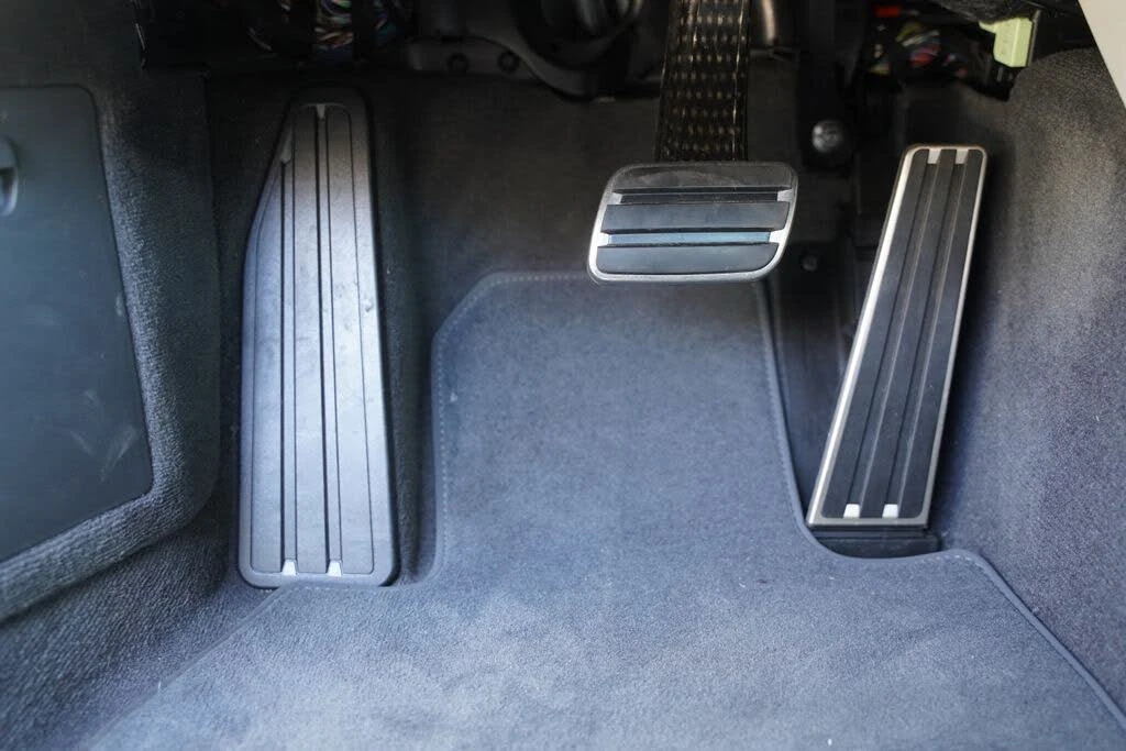 2024 Porsche 992 Targa 4 & 4S - Image 29 of 31