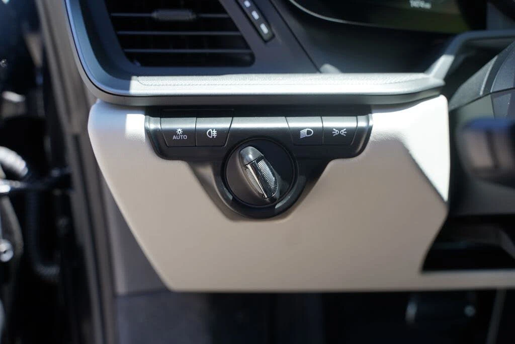 2024 Porsche 992 Targa 4 & 4S - Image 30 of 31