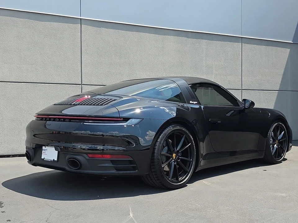 2024 Porsche 992 Targa 4 & 4S - Image 7 of 26