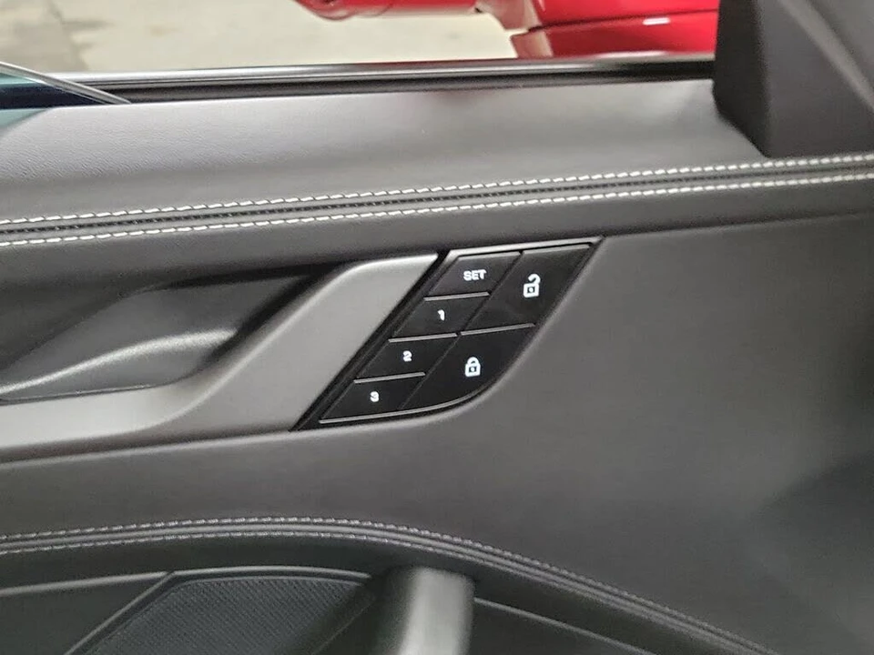 2024 Porsche 992 Targa 4 & 4S - Image 14 of 24