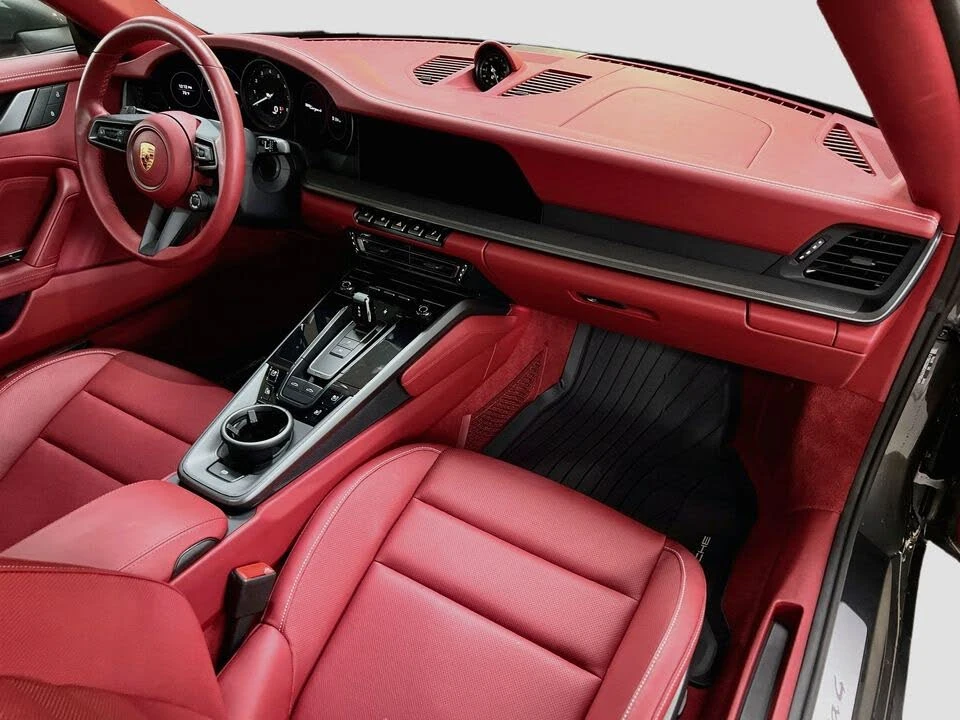2024 Porsche 992 Targa 4 & 4S - Image 29 of 31