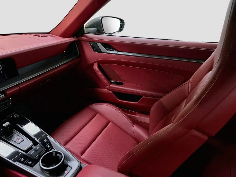 2024 Porsche 992 Targa 4 & 4S - Image 25 of 31
