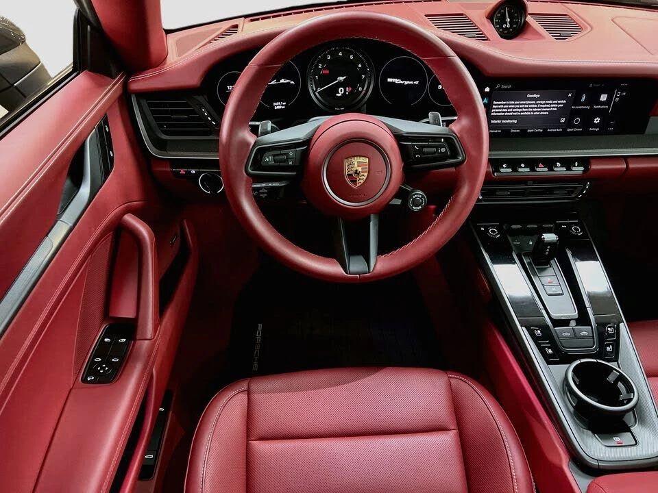 2024 Porsche 992 Targa 4 & 4S - Image 24 of 31