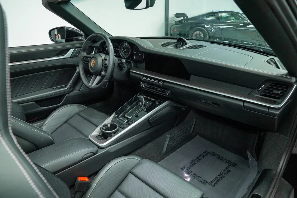 2024 Porsche 992 Targa 4 & 4S - Image 12 of 31