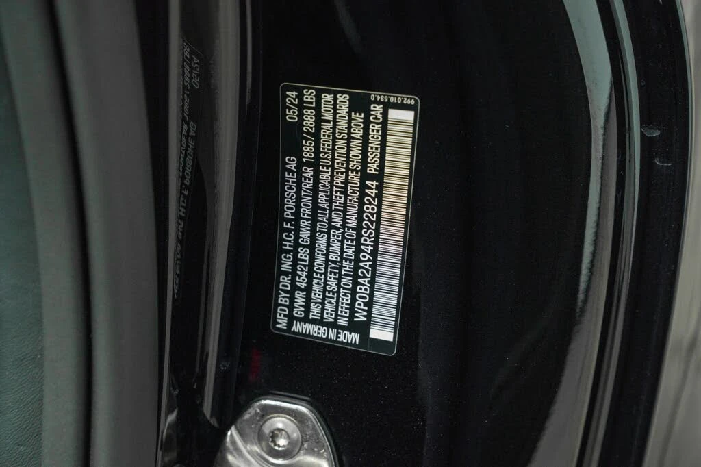 2024 Porsche 992 Targa 4 & 4S - Image 18 of 31