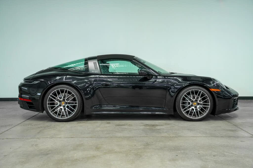 2024 Porsche 992 Targa 4 & 4S - Image 16 of 31