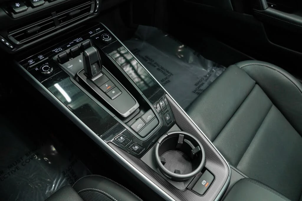 2024 Porsche 992 Targa 4 & 4S - Image 28 of 31