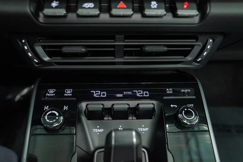 2024 Porsche 992 Targa 4 & 4S - Image 27 of 31