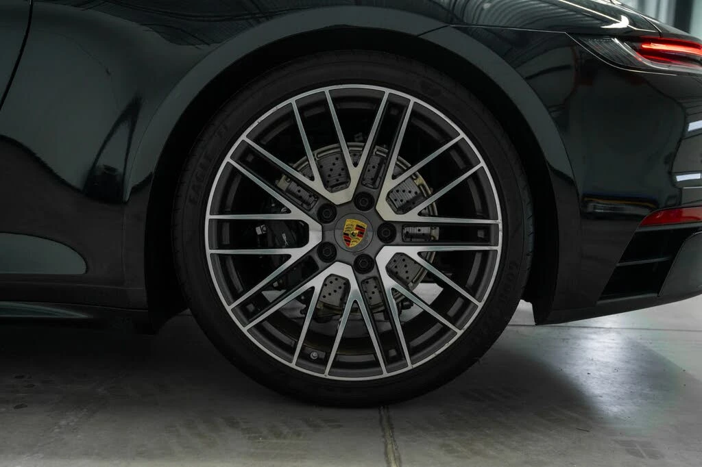 2024 Porsche 992 Targa 4 & 4S - Image 10 of 31