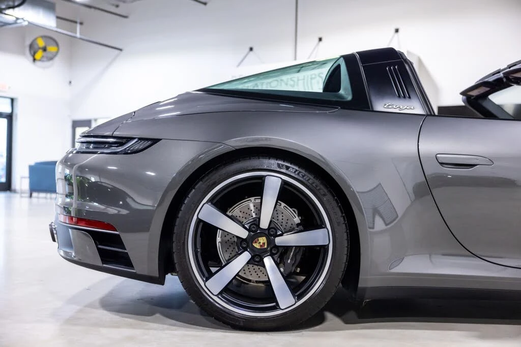 2024 Porsche 992 Targa 4 & 4S - Image 24 of 31