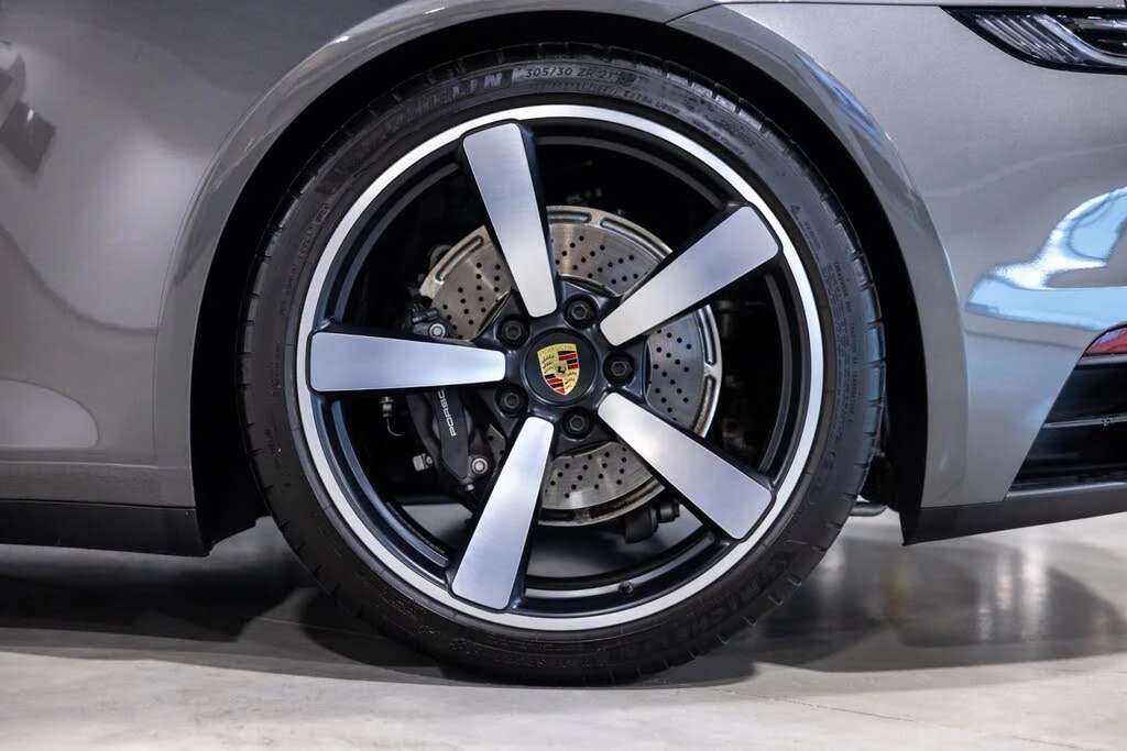 2024 Porsche 992 Targa 4 & 4S - Image 17 of 31