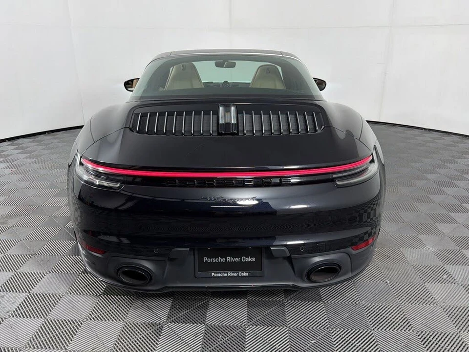 2024 Porsche 992 Targa 4 & 4S - Image 10 of 31