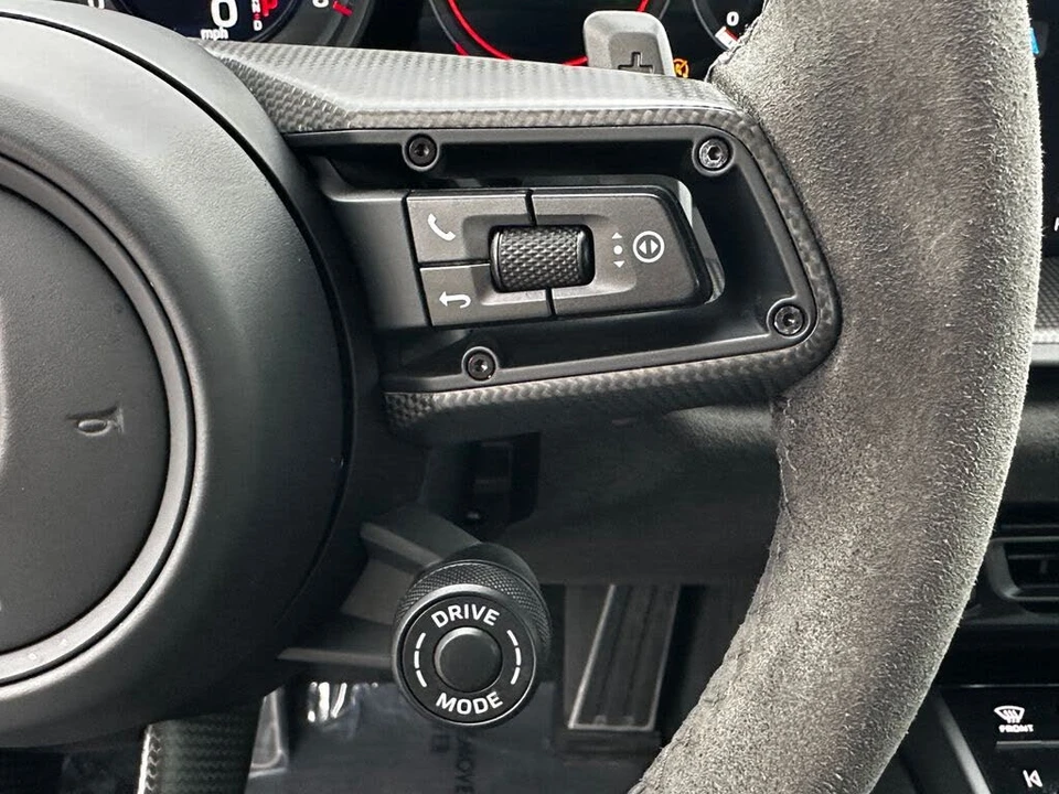 2024 Porsche 992 Targa 4 GTS - Image 22 of 31