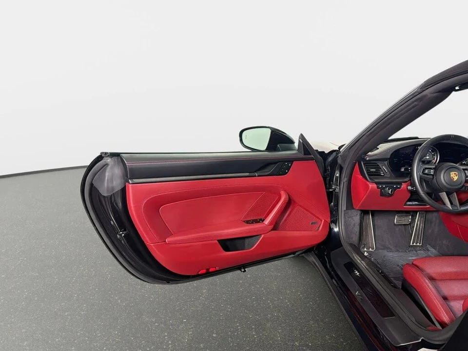 2024 Porsche 992 Targa 4 GTS - Image 27 of 31