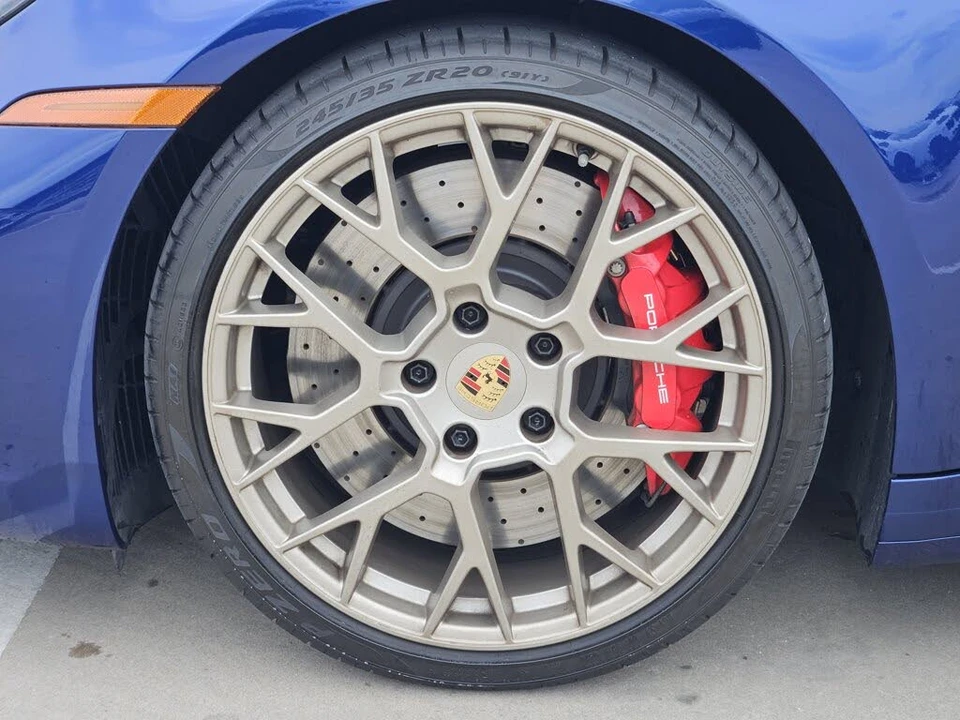 2024 Porsche 992 Targa 4 GTS - Image 14 of 31