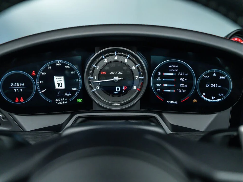 2024 Porsche 992 Targa 4 GTS - Image 28 of 31