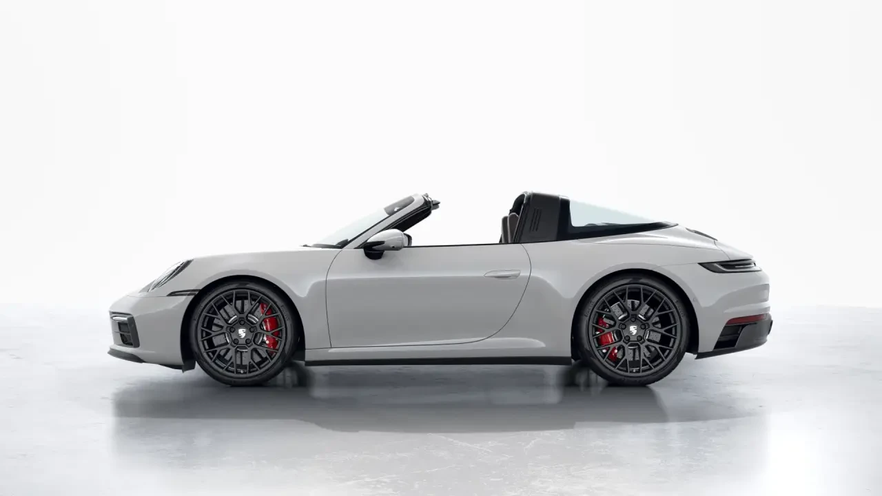 2024 Porsche 911 - Image 17 of 31
