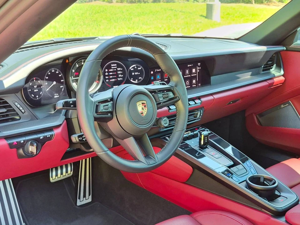 2024 Porsche 992 Targa 4 GTS - Image 4 of 5