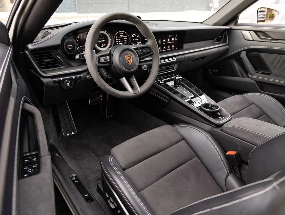 2024 Porsche 992 Targa 4 GTS - Image 3 of 5