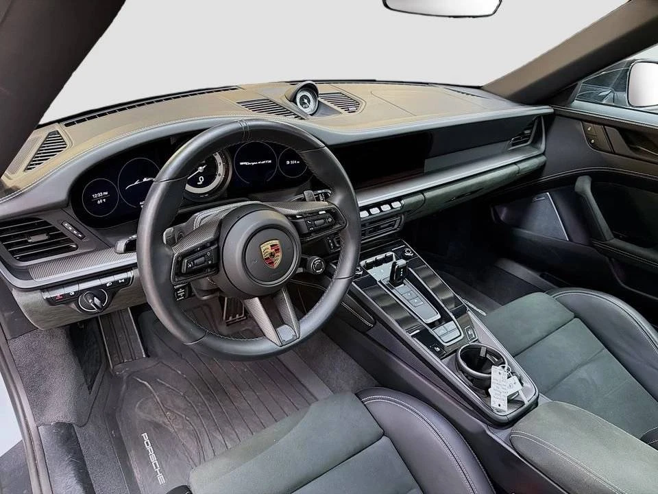 2024 Porsche 992 Targa 4 GTS - Image 4 of 5