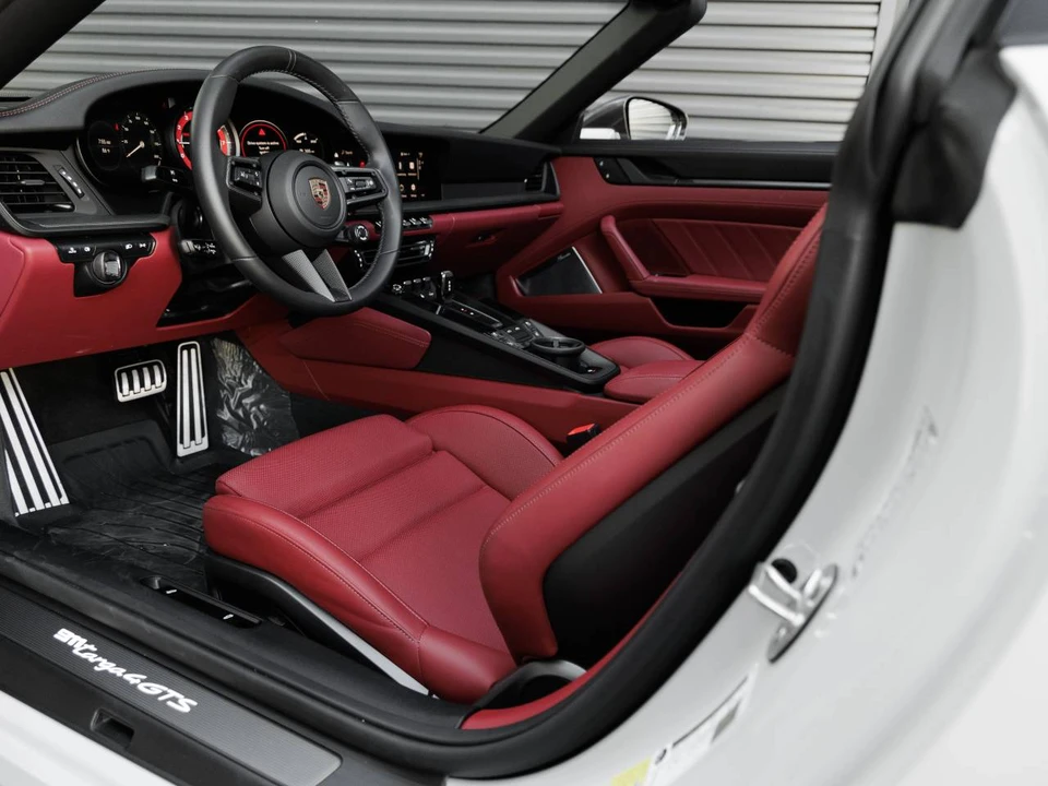 2024 Porsche 992 Targa 4 GTS - Image 4 of 5