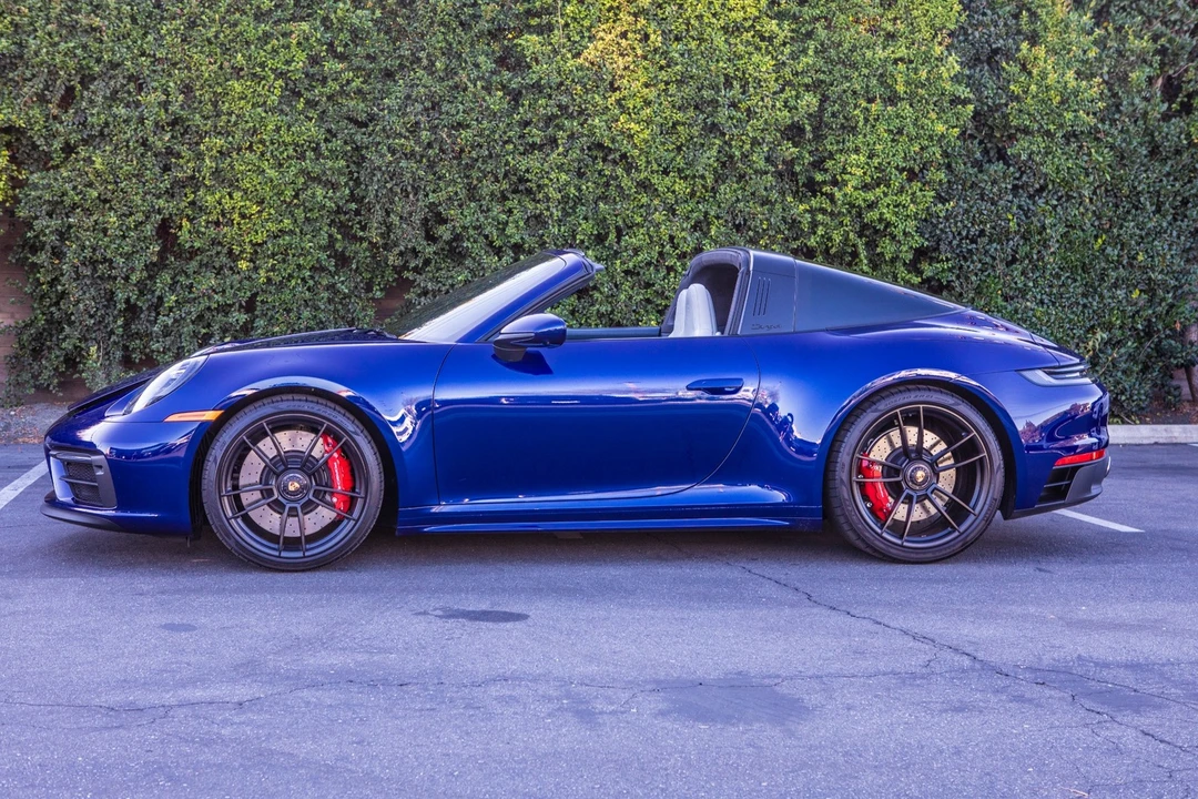 2024 Porsche 992 Targa 4 GTS - Image 5 of 12