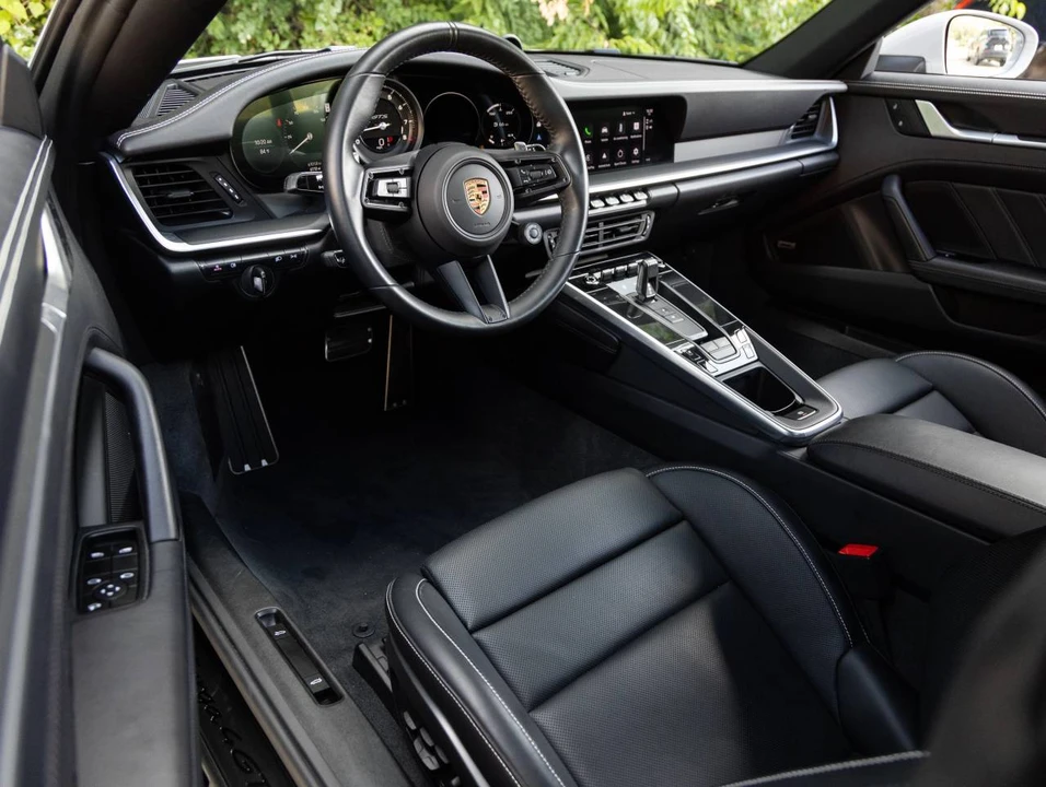 2024 Porsche 992 Targa 4 GTS - Image 4 of 4