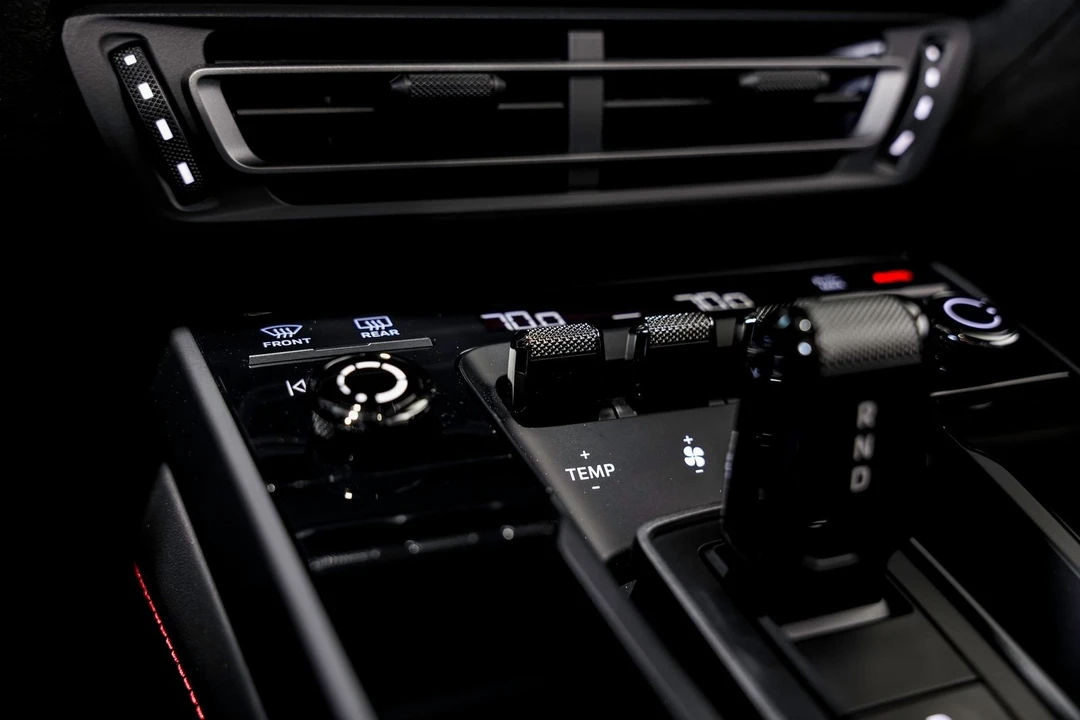 2024 Porsche 992 Targa 4 GTS - Image 17 of 31