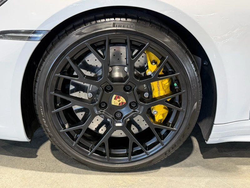 2024 Porsche 992 Targa 4 GTS - Image 29 of 31
