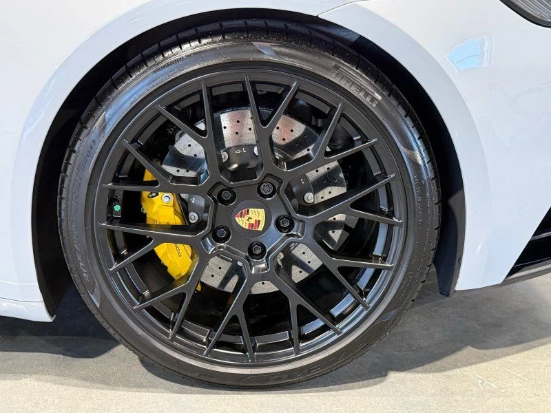 2024 Porsche 992 Targa 4 GTS - Image 28 of 31