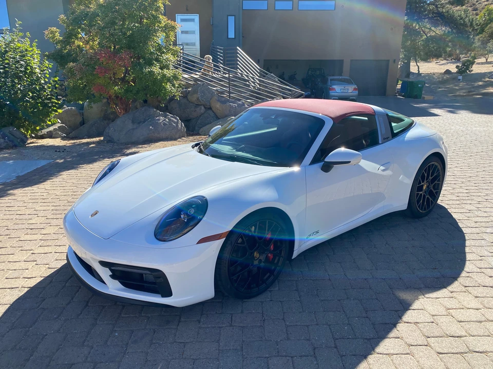 2024 Porsche 992 Carrera - Image 28 of 31