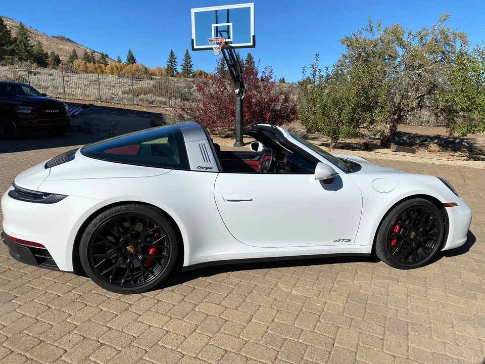 2024 Porsche 992 Carrera - Image 20 of 31