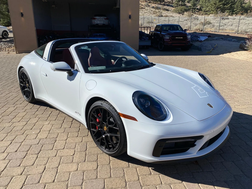 2024 Porsche 992 Carrera - Image 23 of 31