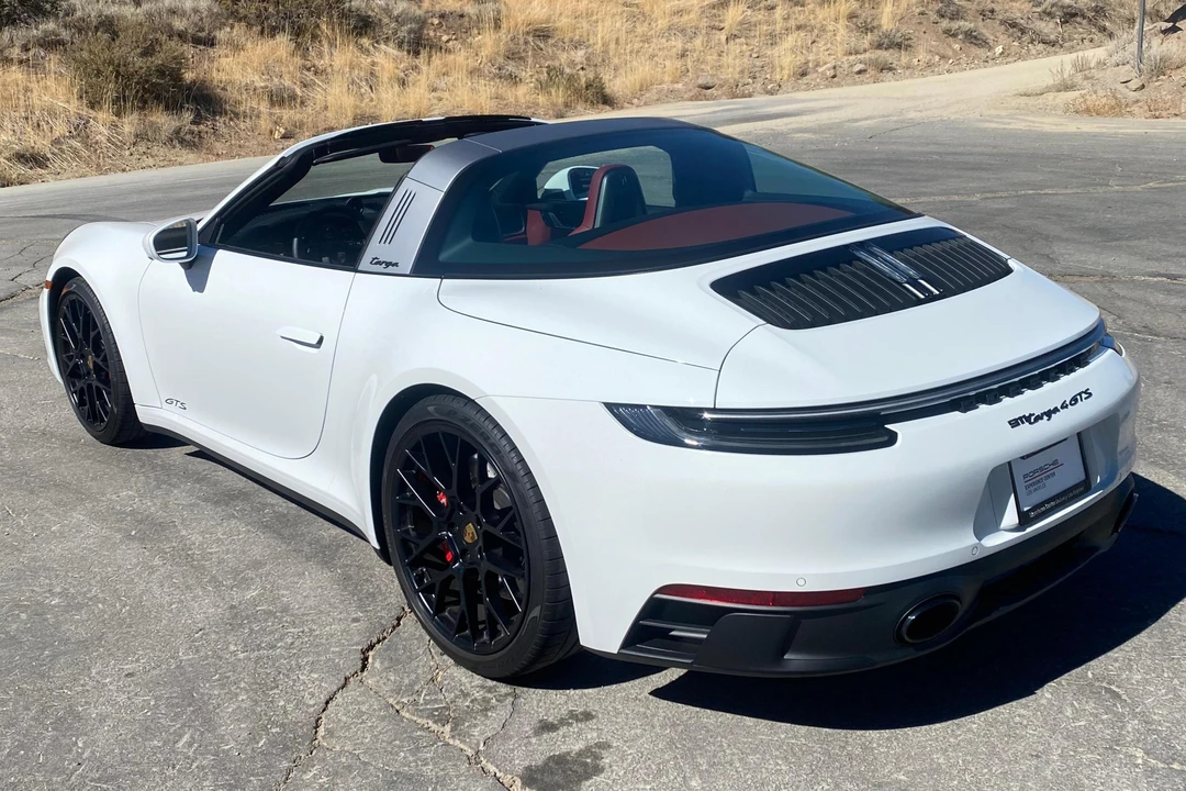 2024 Porsche 992 Carrera - Image 4 of 31