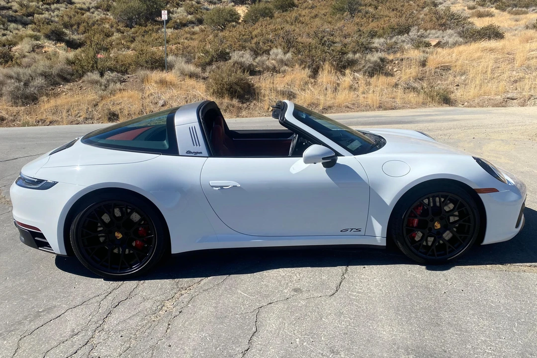 2024 Porsche 992 Carrera - Image 3 of 31