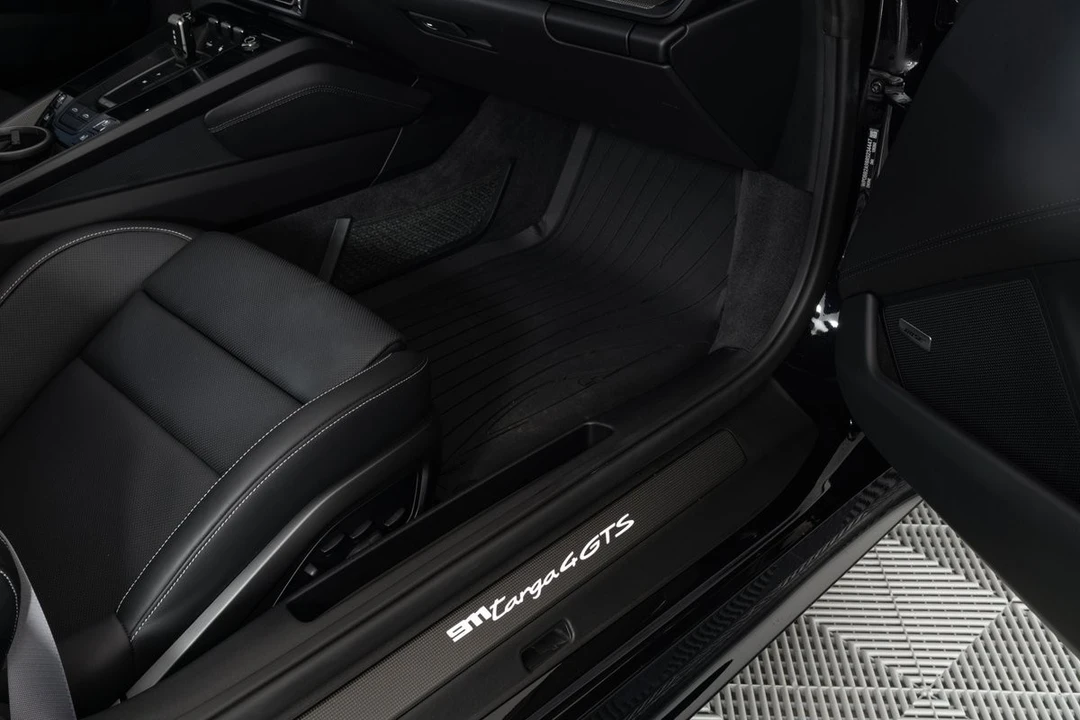2024 Porsche 992 Targa 4 GTS - Image 16 of 21
