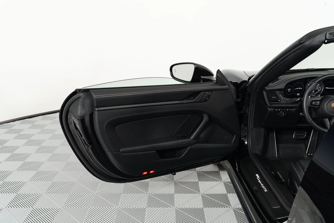 2024 Porsche 992 Targa 4 GTS - Image 9 of 21
