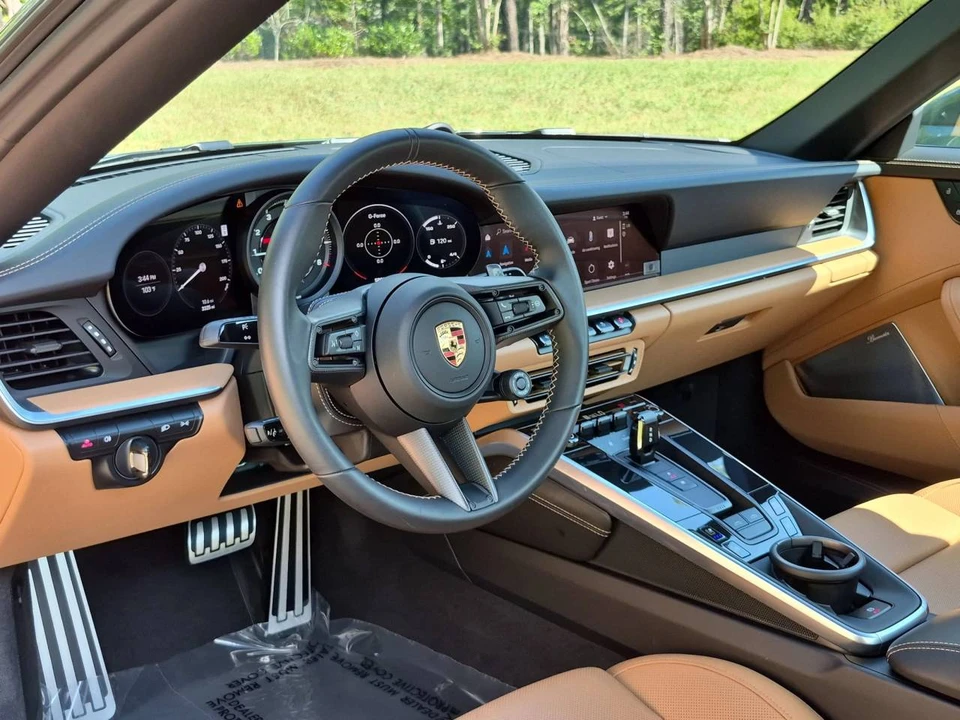 2024 Porsche 992 Targa 4 GTS - Image 4 of 4