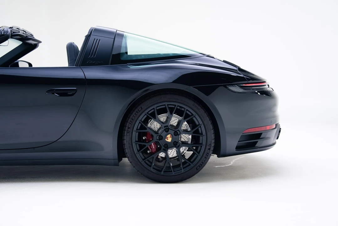 2024 Porsche 992 Targa 4 & 4S - Image 15 of 21