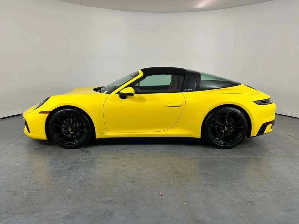 2024 Porsche 992 Targa 4 & 4S - Image 2 of 4